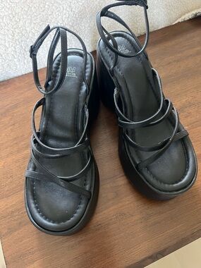 wild fable Black Strappy Platform Sandals